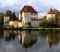 Stitched photo of Blutenburg Castle near Munich (Flickr - Alaskan Dude)